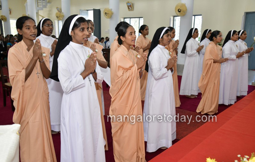 Apostolic Carmel Nuns take Final vows